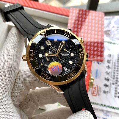 High Quality Copy Omega 2-Tone Black Bezel Rubber Strap 44mm Quartz Movement